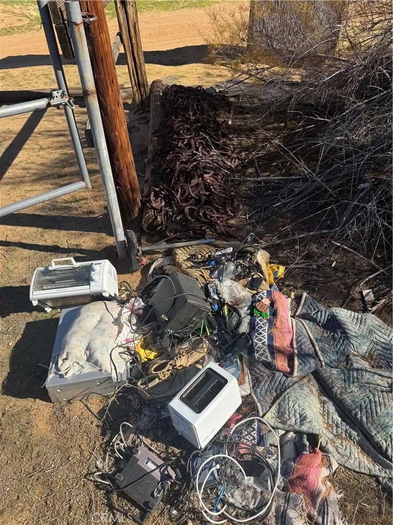 Additional image 64 of 14423 Lynn Rd, Apple Valley, CA 92307