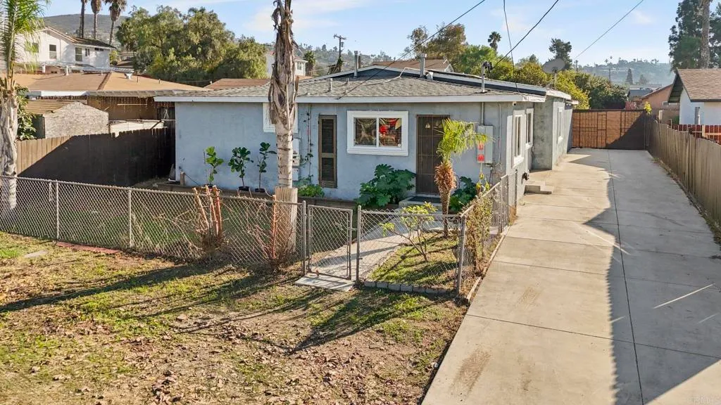 Additional image 3 of 9017 Valencia St, Spring Valley, CA 91977