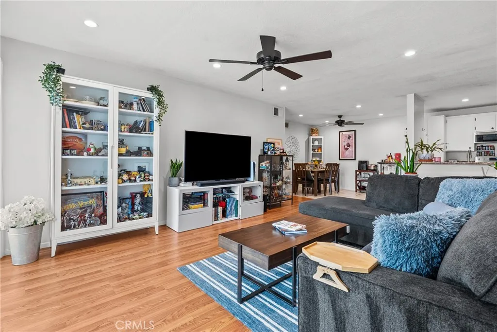 Additional image 59 of 25736 Player Drive Unit R4, Valencia, CA 91355