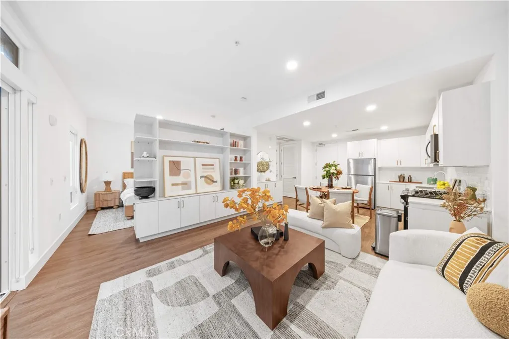 Additional image 47 of 709 E Walnut Street Unit 222, Pasadena, CA 91101