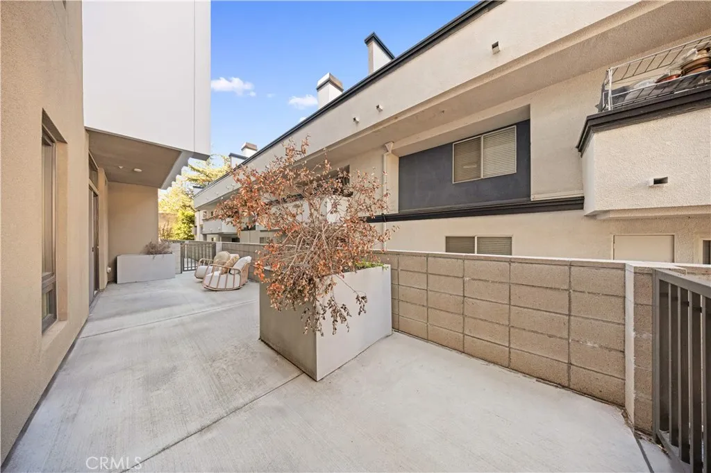 Additional image 63 of 709 E Walnut Street Unit 222, Pasadena, CA 91101