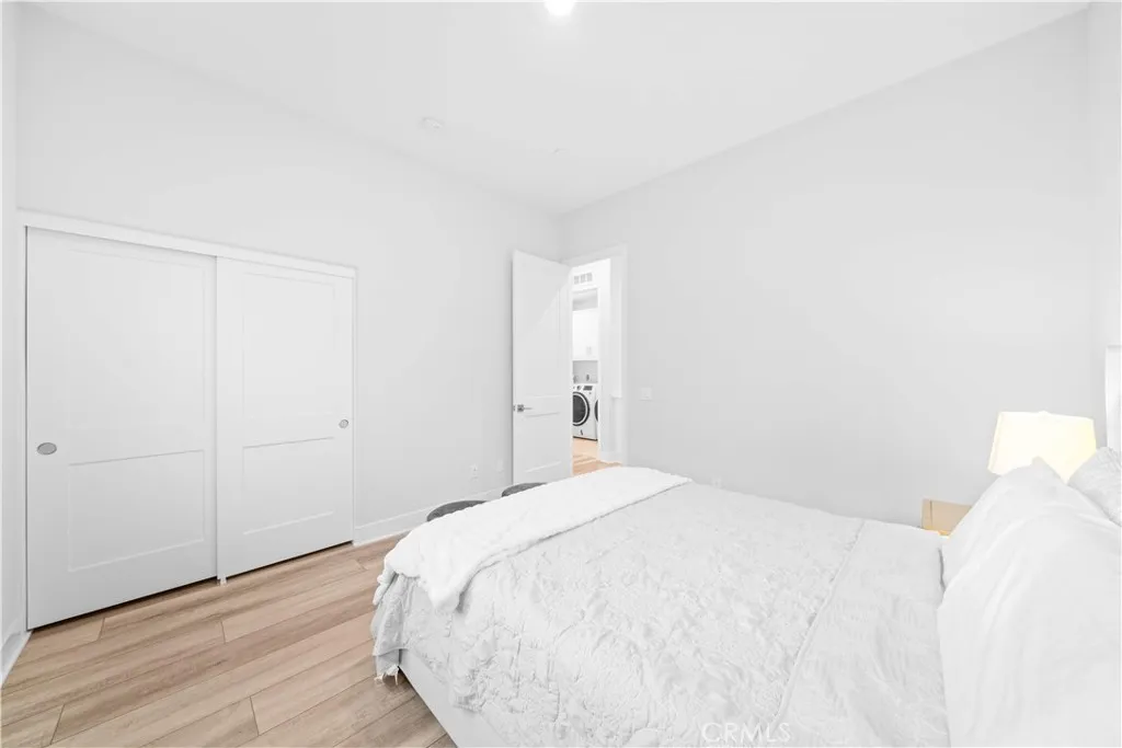 Additional image 72 of 119 Glance, Irvine, CA 92618