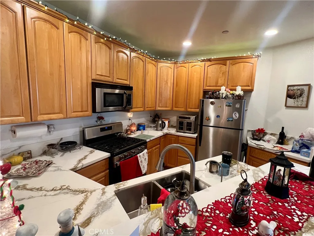 Additional image 6 of 1515 Grismer Avenue Unit 102, Burbank, CA 91504