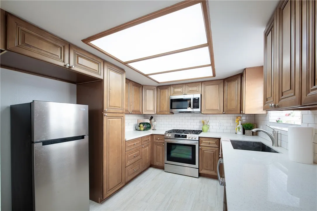 Additional image 48 of 401 W 220th street #49, Carson, CA 90745