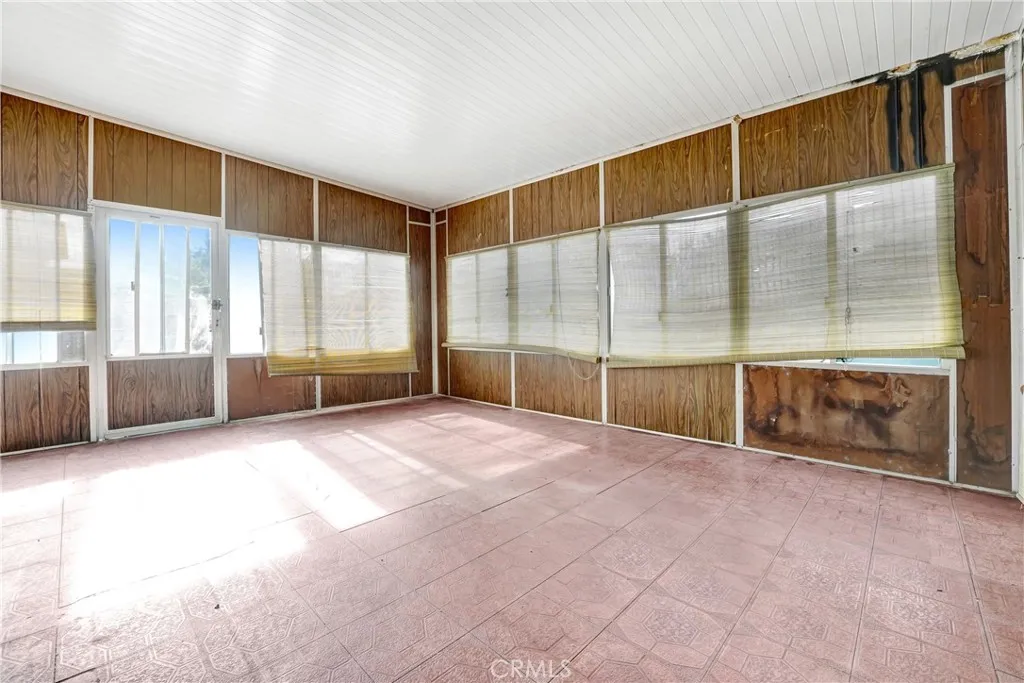 Additional image 62 of 4239 South Raymond Avenue, Los Angeles, CA 90037