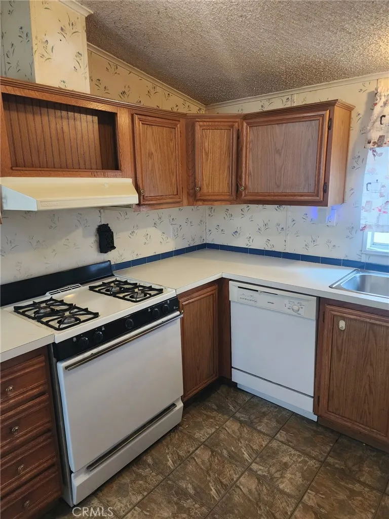 Additional image 27 of 16950 S Gramercy Place Unit 23 A, Gardena, CA 90247