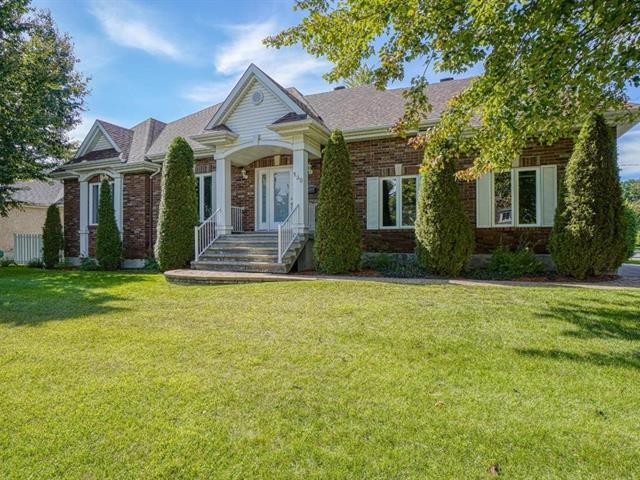 135 Rue de Fontenelle|Blainville, Quebec J7B1N9