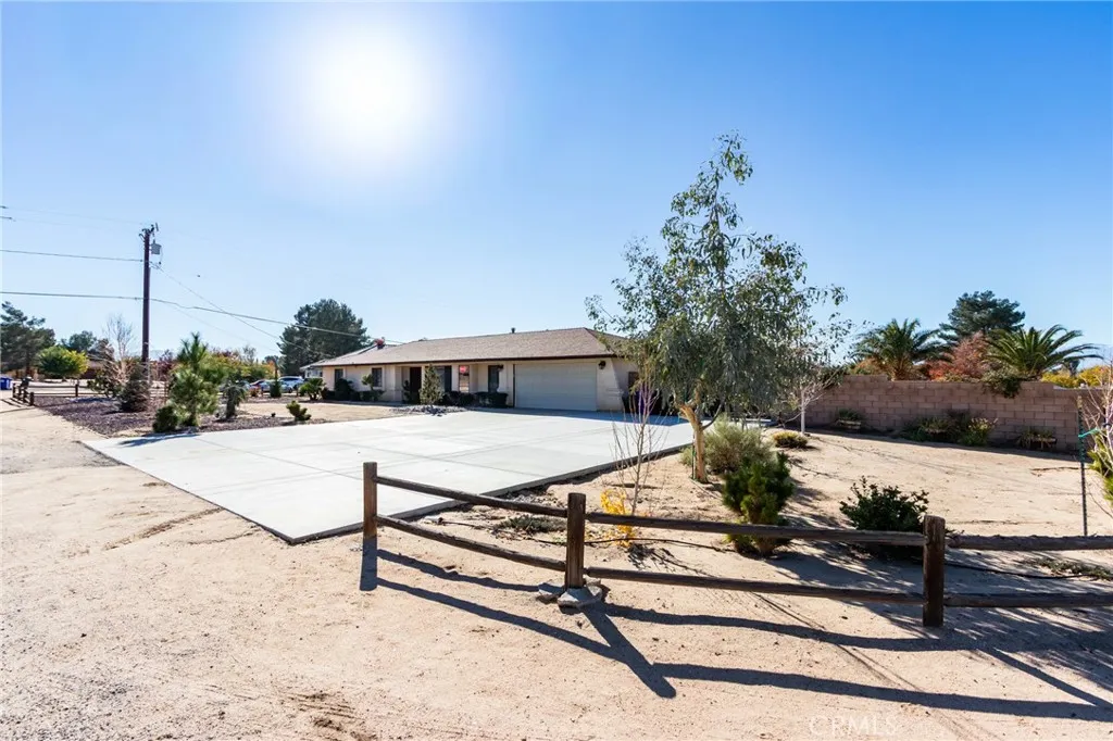 Additional image 4 of 14076 Wawona Road, Apple Valley, CA 92307
