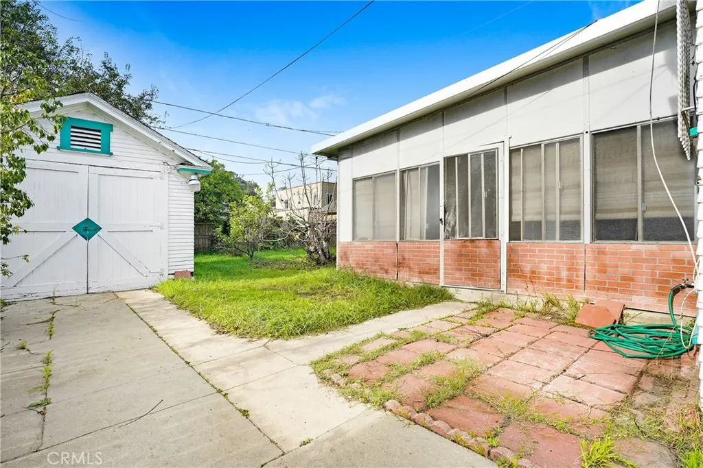 Additional image 64 of 4239 South Raymond Avenue, Los Angeles, CA 90037