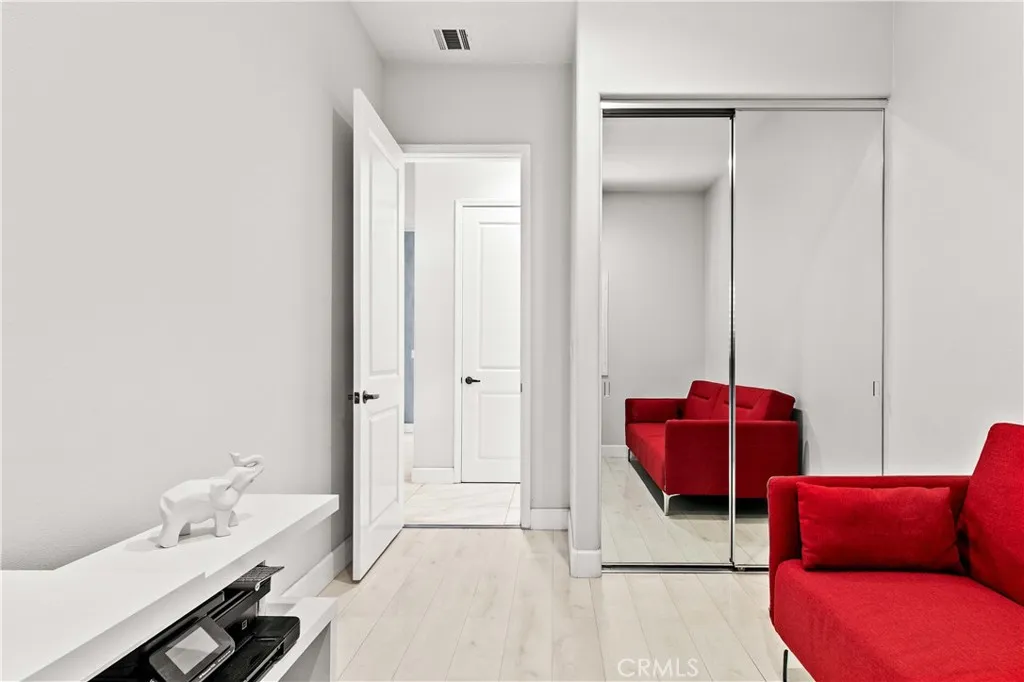 Additional image 110 of 6920 Valmont Unit 5, Tujunga, CA 91042