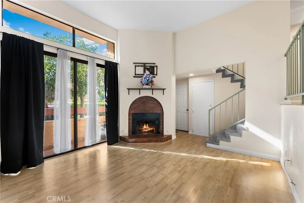 Additional image 7 of 21054 Parthenia Unit 11, Canoga Park, CA 91304