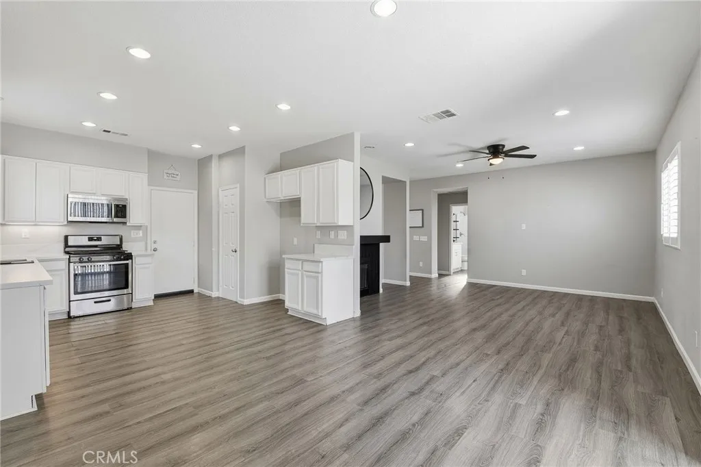 Additional image 9 of 44335 57th St W, Lancaster, CA 93536