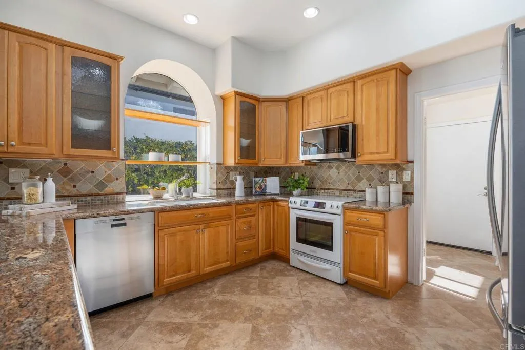 Additional image 14 of 1911 La Subida Way, San Marcos, CA 92078