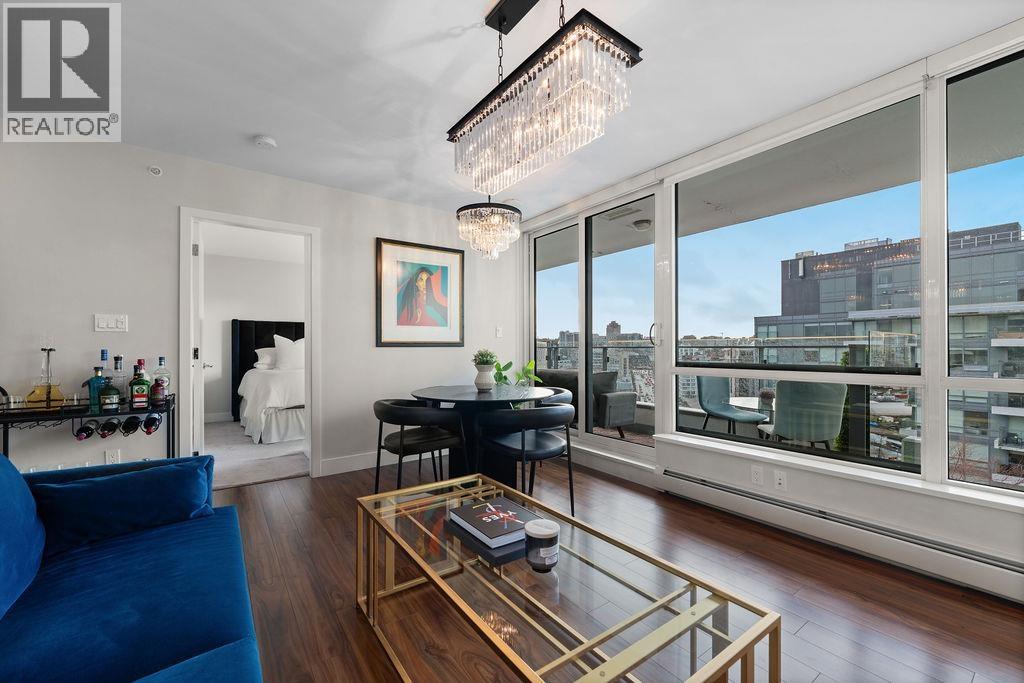 1501 159 W 2ND STREET|Vancouver, British Columbia V5Y0L8