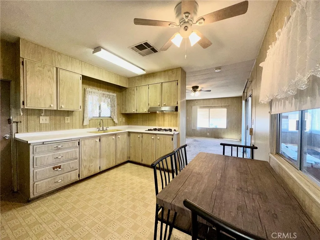 Additional image 12 of 332 N Lyon Ave Unit 105, Hemet, CA 92543