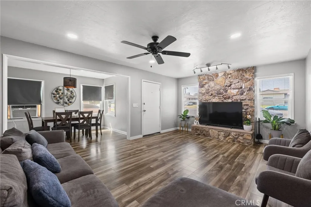 Additional image 41 of 321 Circle Drive, Bakersfield, CA 93308