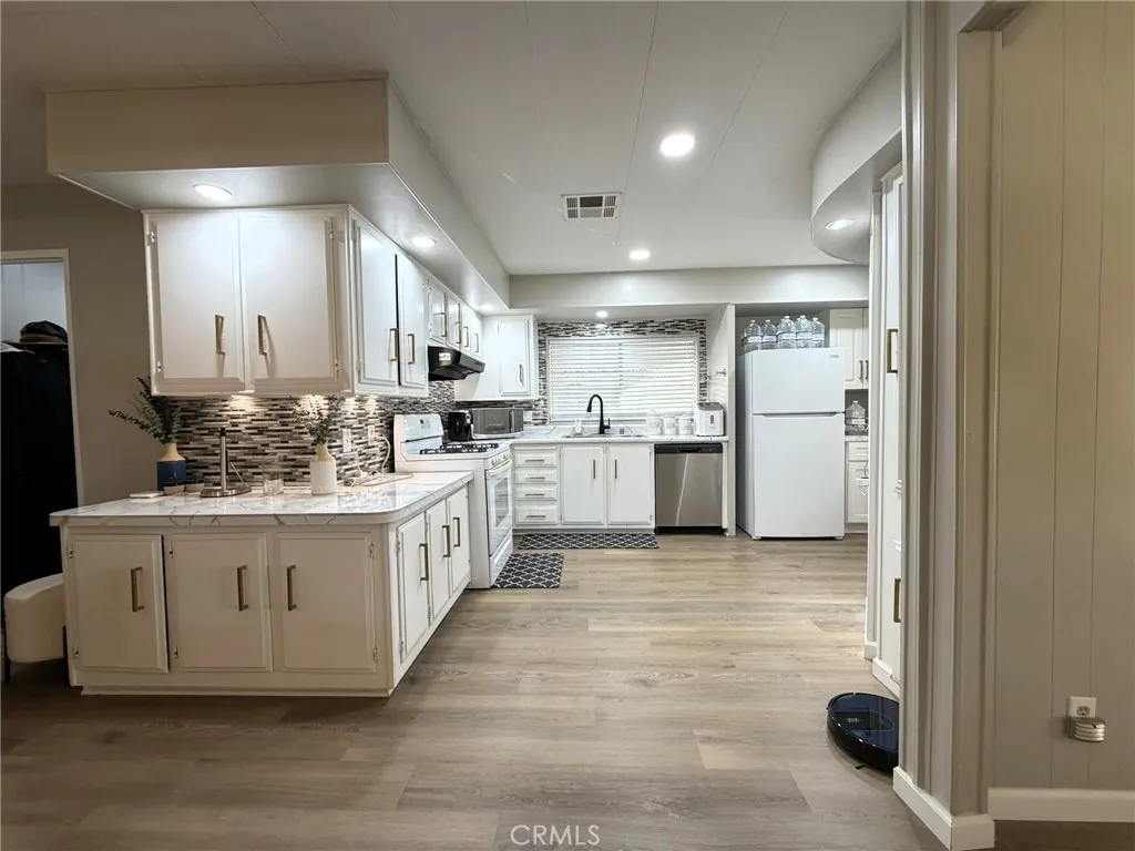 Additional image 2 of 26082 Seaforthia Palm Dr, Homeland, CA 92548