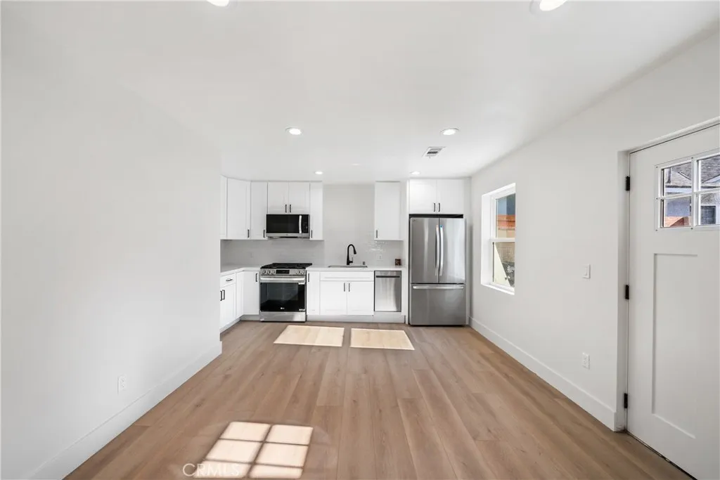 Additional image 38 of 5943 E Adderley Dr, Long Beach, CA 90808