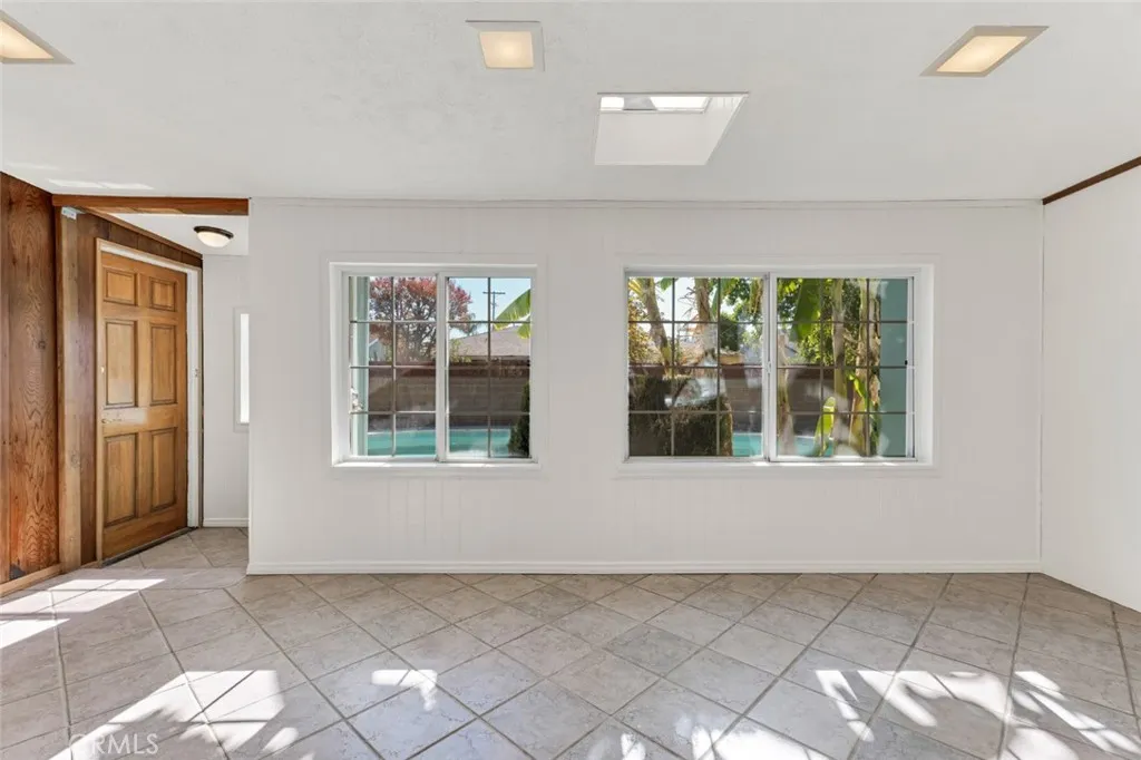 Additional image 14 of 15930 Tuba Street, North Hills, CA 91343