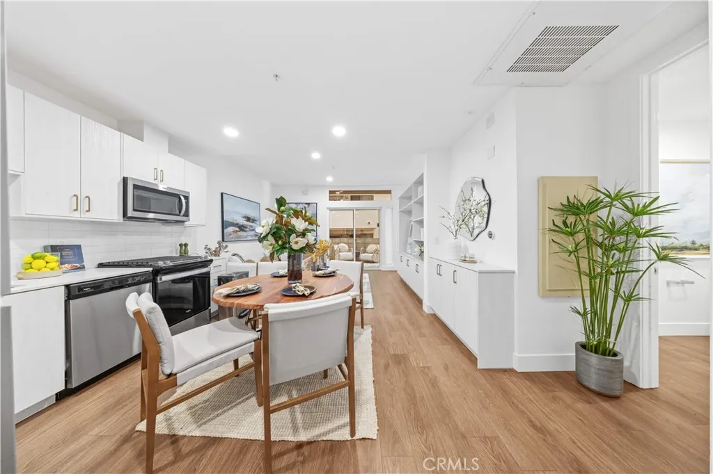 Additional image 52 of 709 E Walnut Street Unit 222, Pasadena, CA 91101