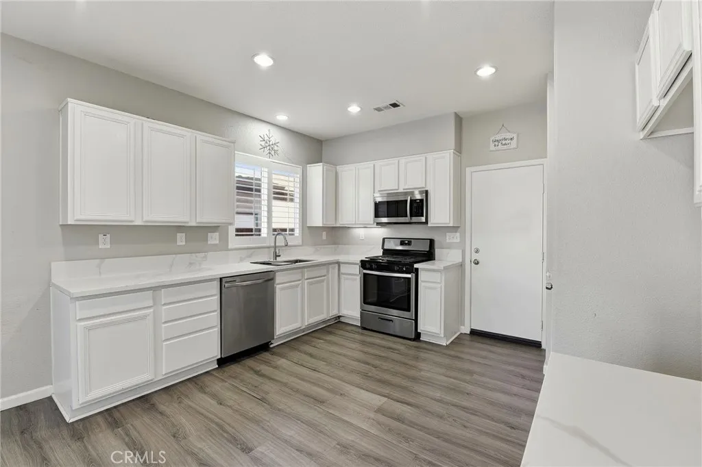 Additional image 31 of 44335 57th St W, Lancaster, CA 93536