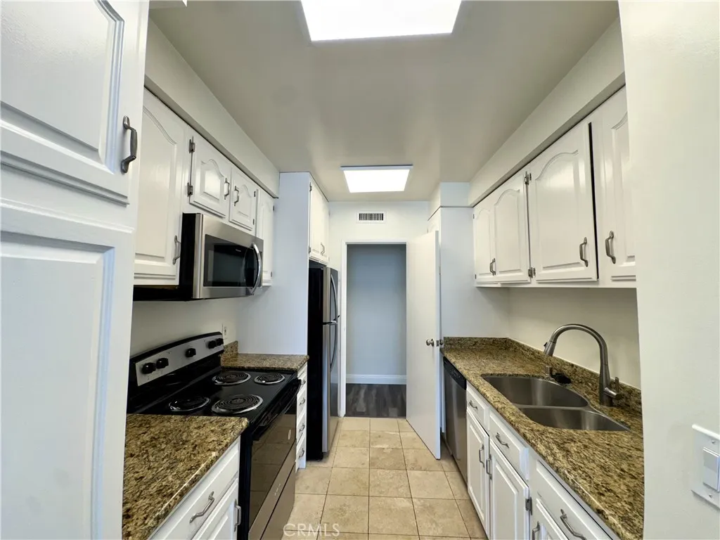 Additional image 18 of 540 Kelton Unit 502, Los Angeles, CA 90024