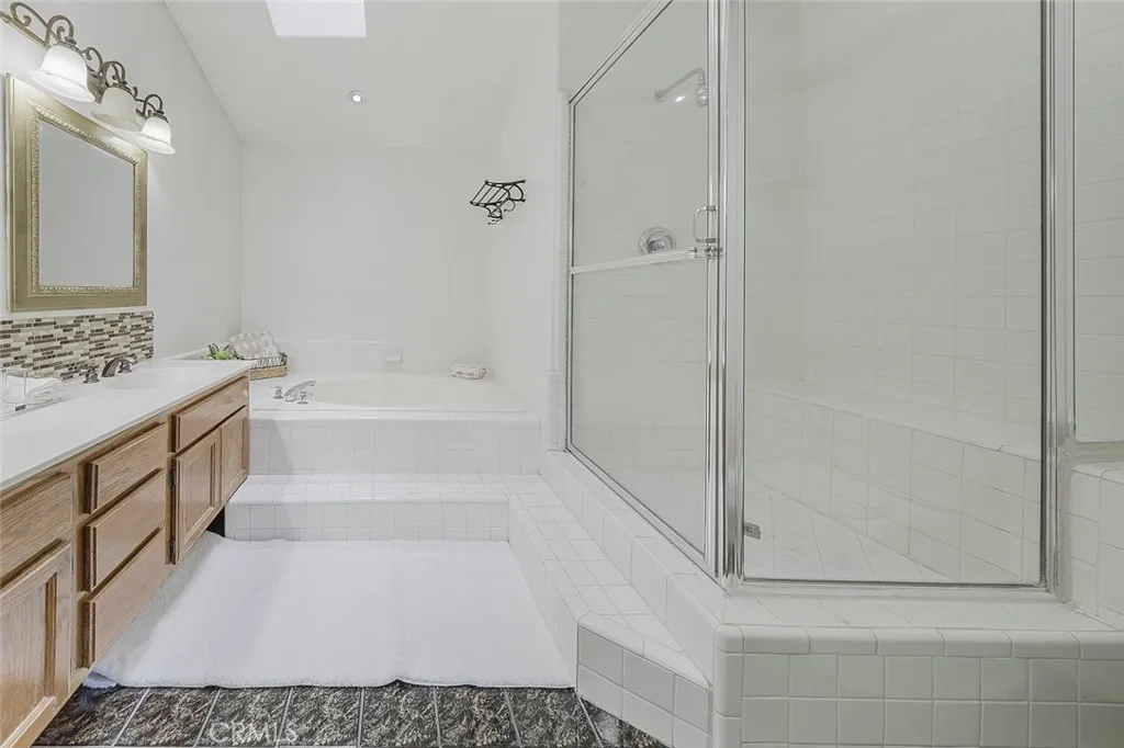 Additional image 71 of 7515 Bellingham Avenue, North Hollywood, CA 91605