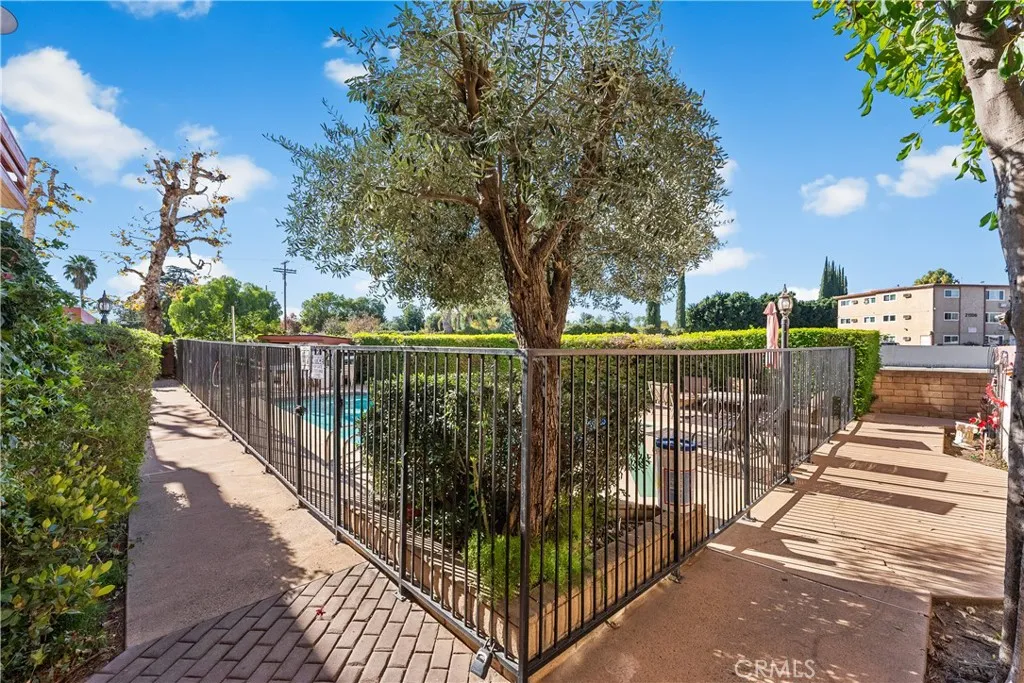 Additional image 41 of 21054 Parthenia Unit 11, Canoga Park, CA 91304