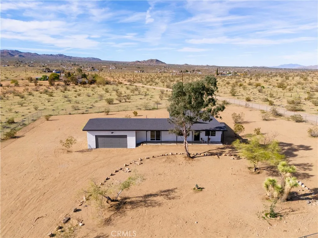 2670 N Sage, Landers, CA 92285