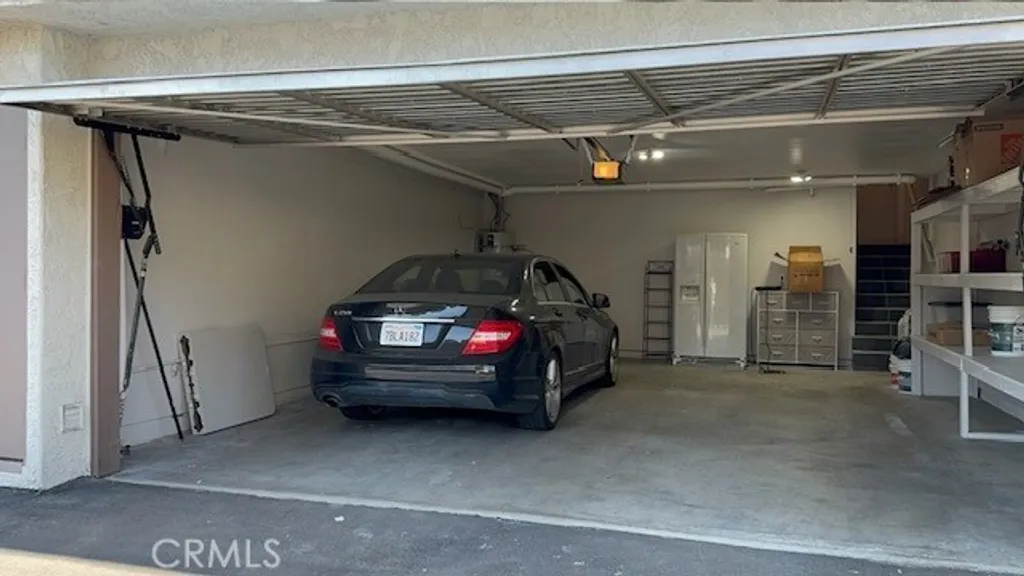 Additional image 29 of 18326 Collins Street Unit F, Tarzana, CA 91356