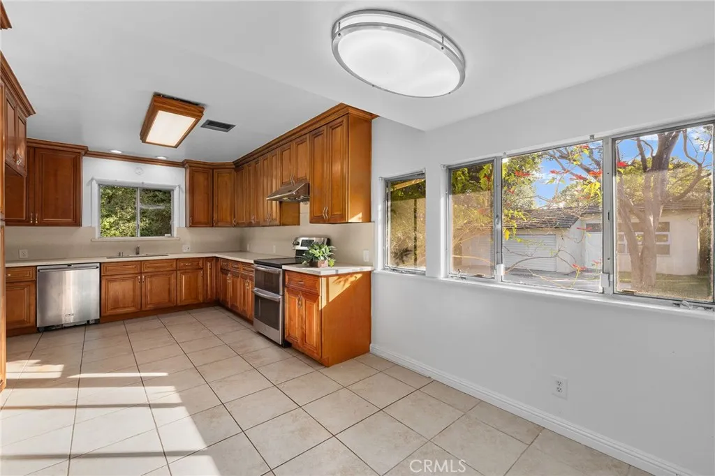 Additional image 15 of 2976 Lombardy Rd, Pasadena, CA 91107