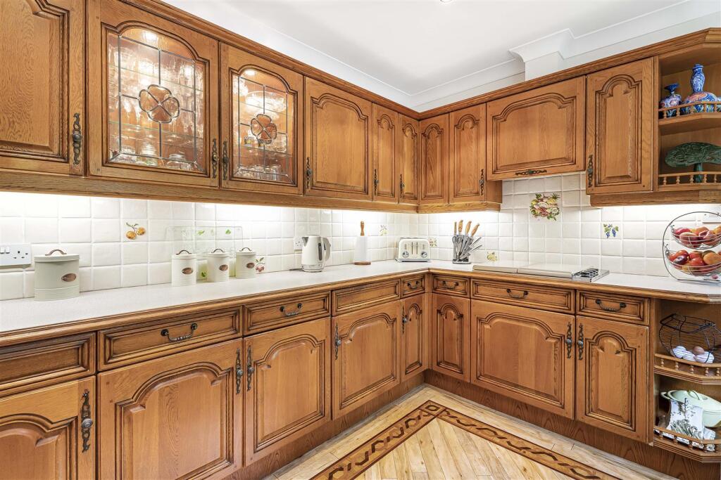 Additional image 5 of Robbery Bottom Lane, Welwyn