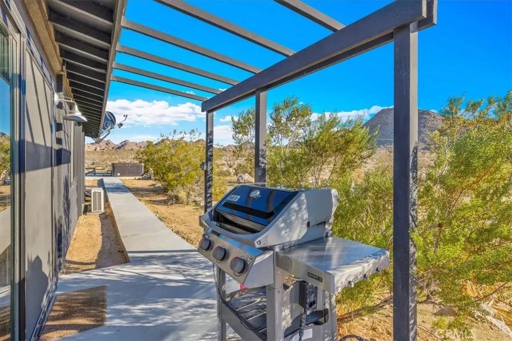 Additional image 108 of 8729 Rock Haven Road, Joshua Tree, CA 92252