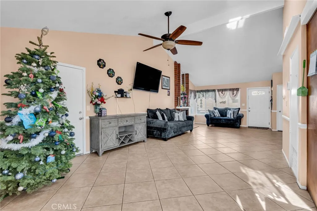 Additional image 46 of 25790 Parada Dr, Valencia, CA 91355
