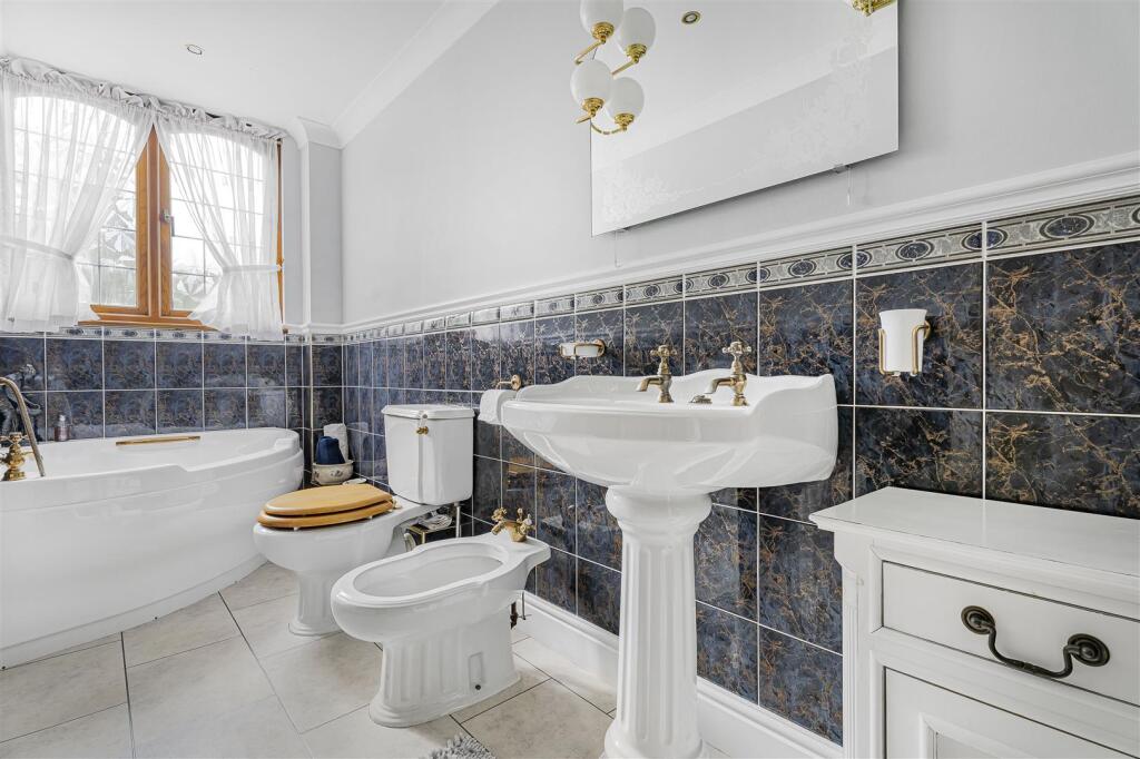 Additional image 22 of Robbery Bottom Lane, Welwyn