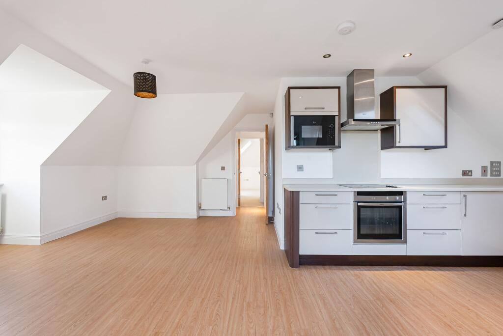 Additional image 7 of Bluebridge Road, Brookmans Park, AL9