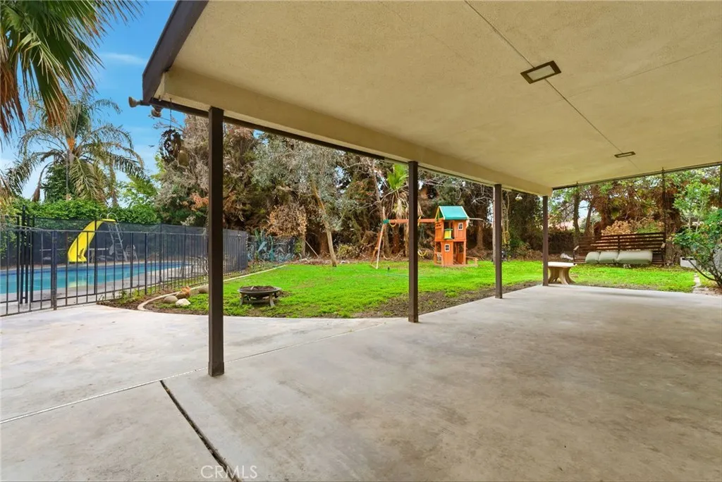 Additional image 37 of 2404 Prestwick Court, Bakersfield, CA 93309