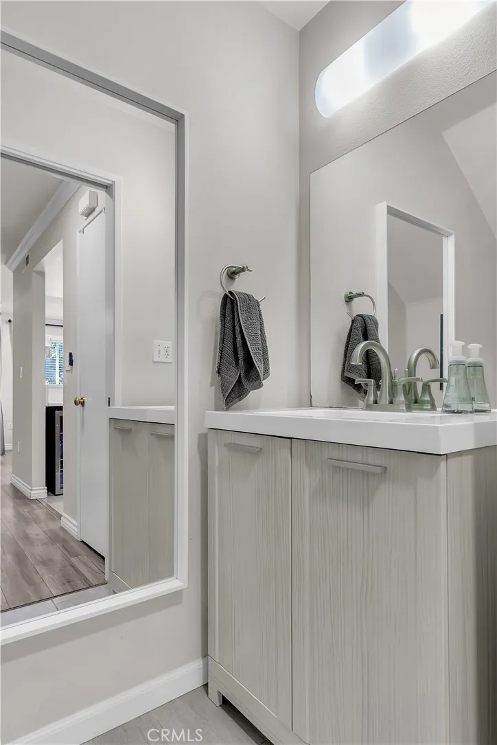 Additional image 41 of 820 W Compton Blvd Unit 20, Compton, CA 90220