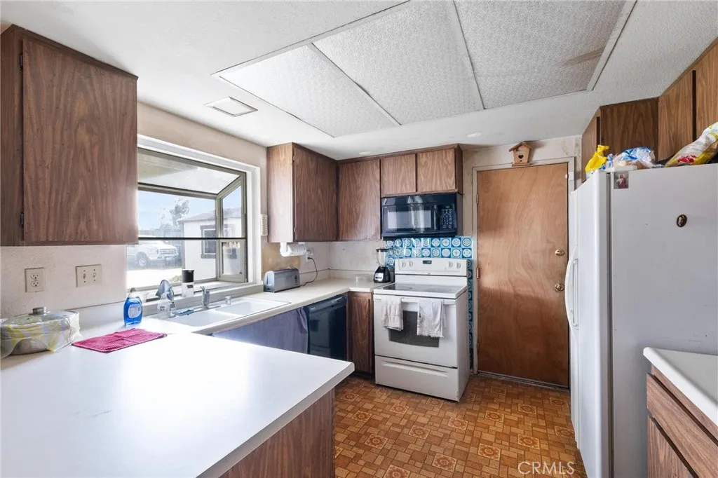 Additional image 36 of 4496 Shetland Lane, Jurupa Valley, CA 92509