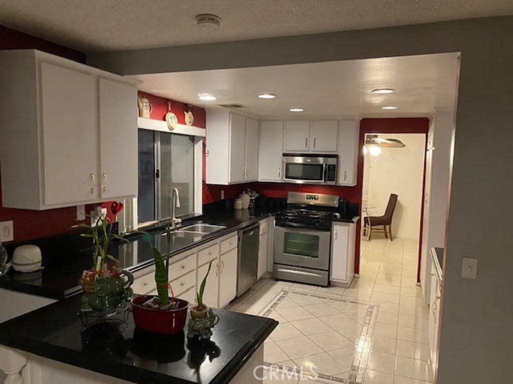 Additional image 3 of 1642 Bisbee Pl, Lancaster, CA 93535