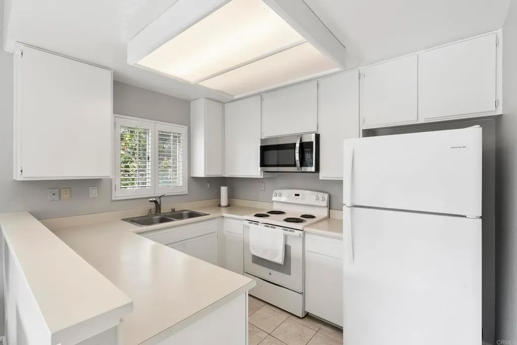 Additional image 15 of 11325 Avenida De Los Lobos Unit D, San Diego, CA 92127