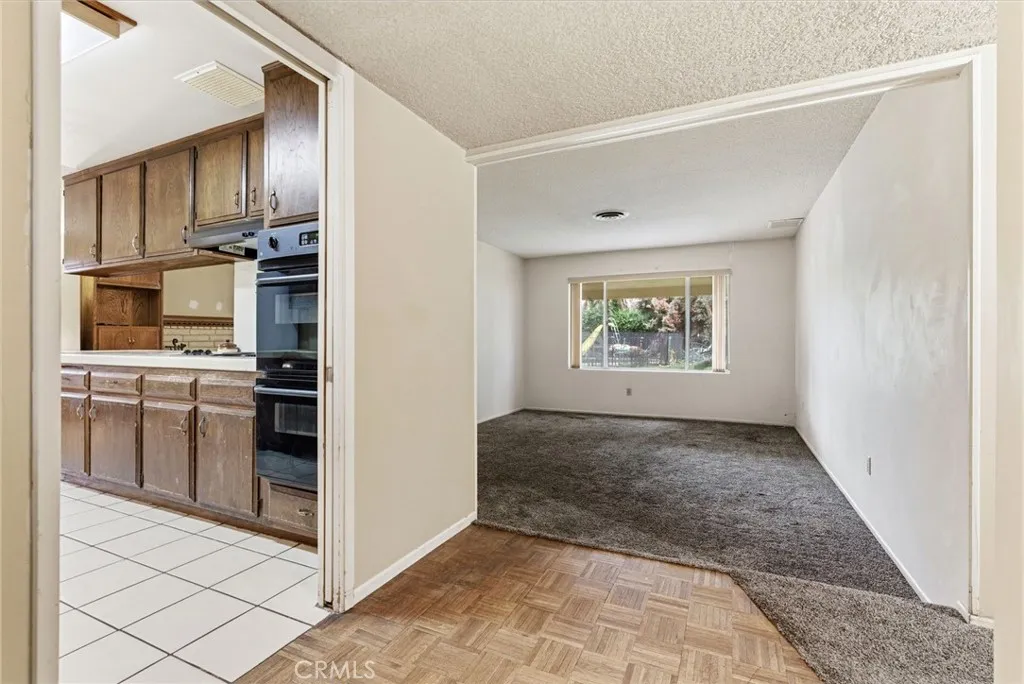 Additional image 47 of 2404 Prestwick Court, Bakersfield, CA 93309