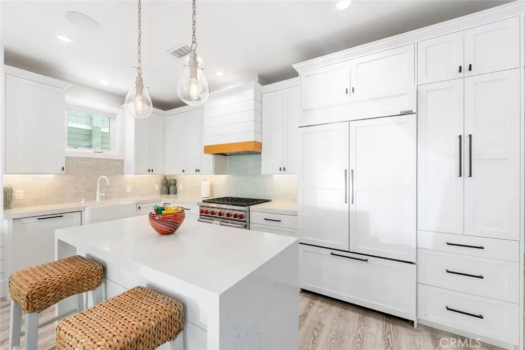 Additional image 136 of 417 E Bay Ave, Newport Beach, CA 92661