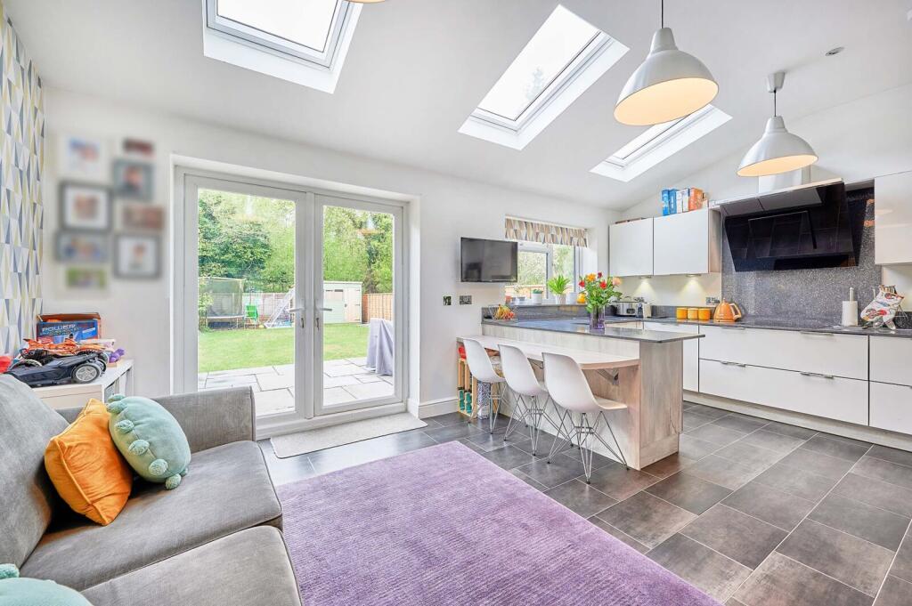 Additional image 6 of Claremont, Bricket Wood, St. Albans, Hertfordshire, AL2