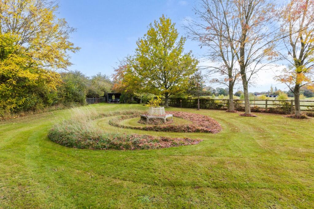 Additional image 11 of Poynings Close, Harpenden, Hertfordshire