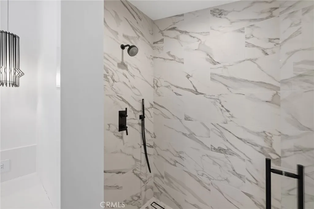 Additional image 96 of 723 Balboa Avenue, Laguna Beach, CA 92651