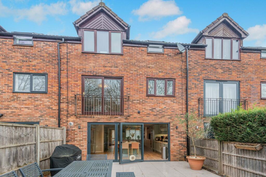 Additional image 19 of Harvesters, St. Albans, Hertfordshire