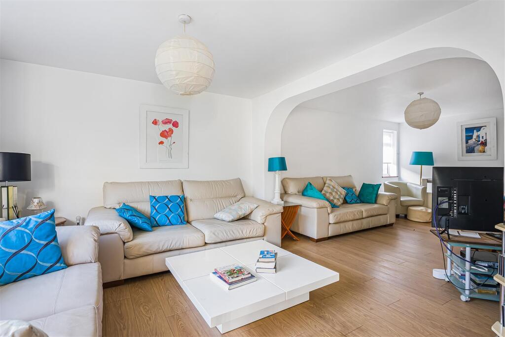 Additional image 10 of Warren Way, Welwyn