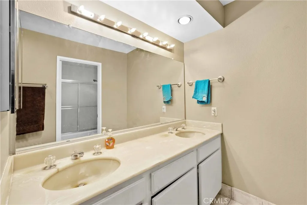 Additional image 16 of 5707 Topanga Canyon Boulevard Unit 5, Woodland Hills, CA 91367