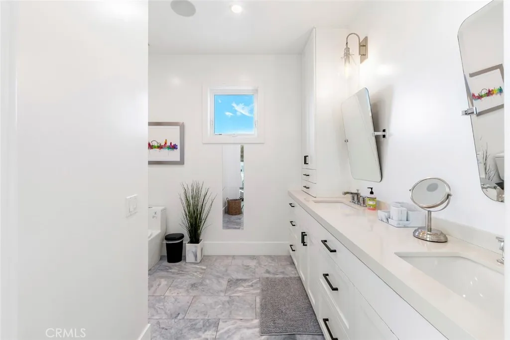 Additional image 93 of 417 E Bay Ave, Newport Beach, CA 92661